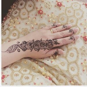 Elegant Cream and Red Floral Wedding Dress kaftan Ebaya jalabia traditional